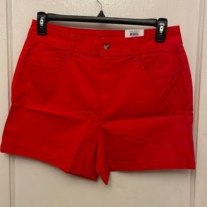 NWT Style Co mid rise red shorts.